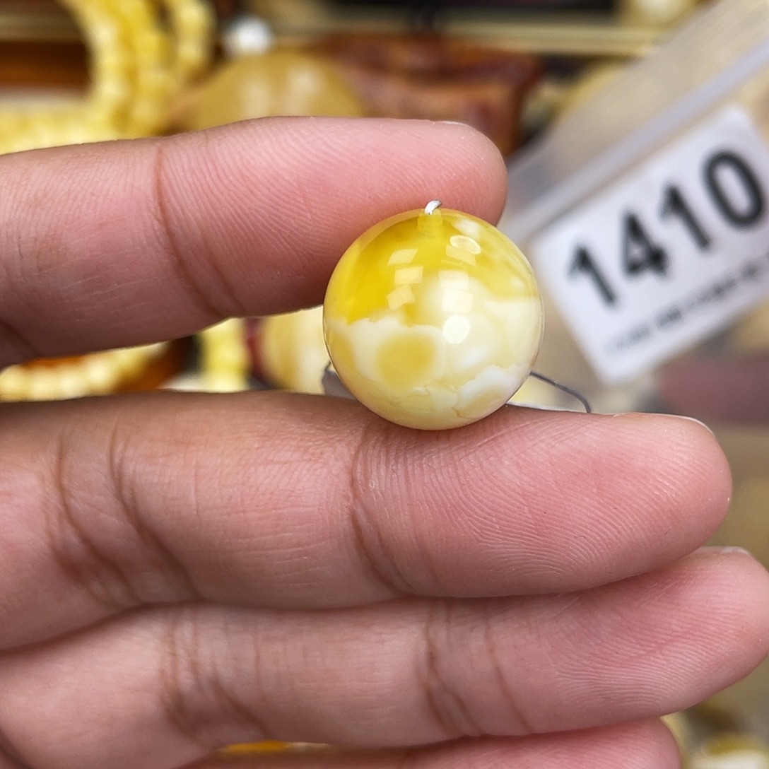 蜜蜡未镶嵌珠宝奇石粉16.3