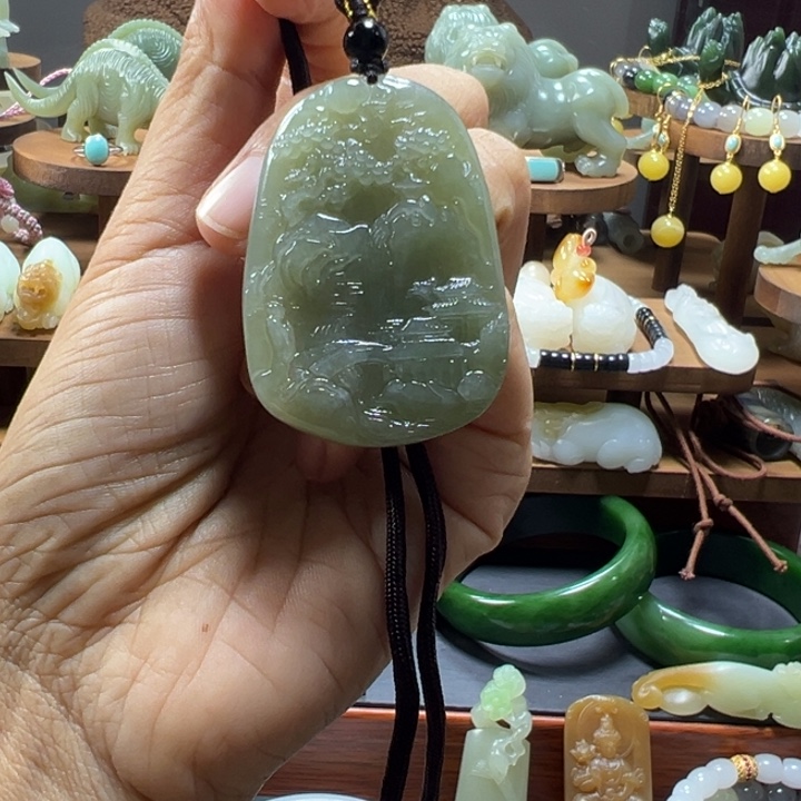 颈饰未镶嵌和田玉