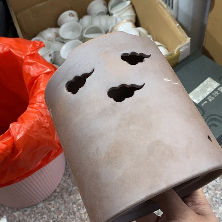 陶瓷艺术品及陶瓷壶