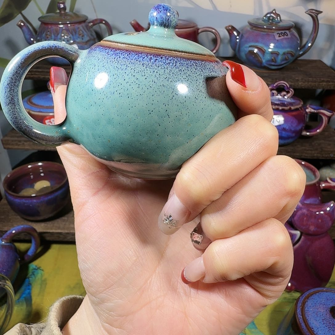 钧瓷……壶……窑变……