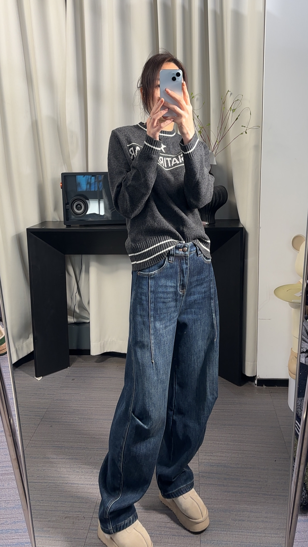 6776-2加绒加厚膝盖皱褶设计水洗深蓝直筒复古牛仔裤