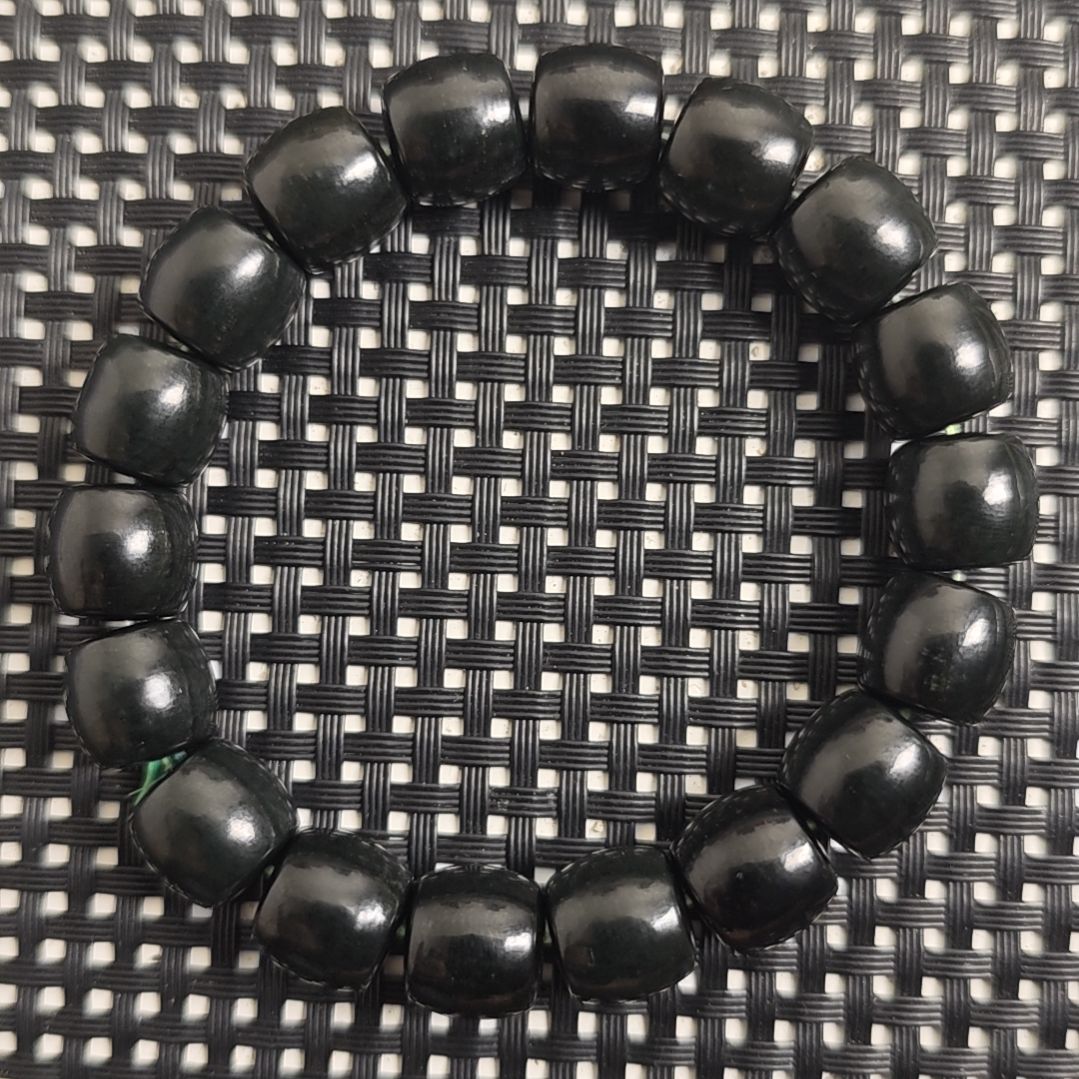 和田玉未镶嵌手串