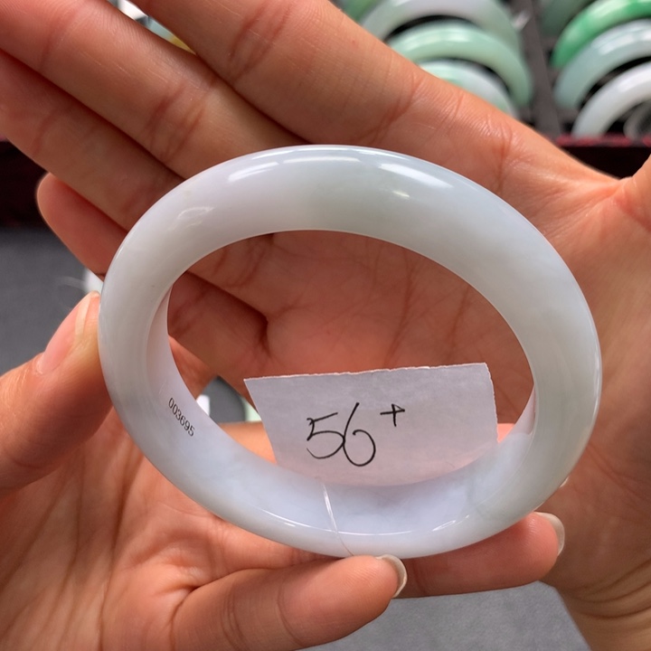 未镶嵌手镯翡翠手镯