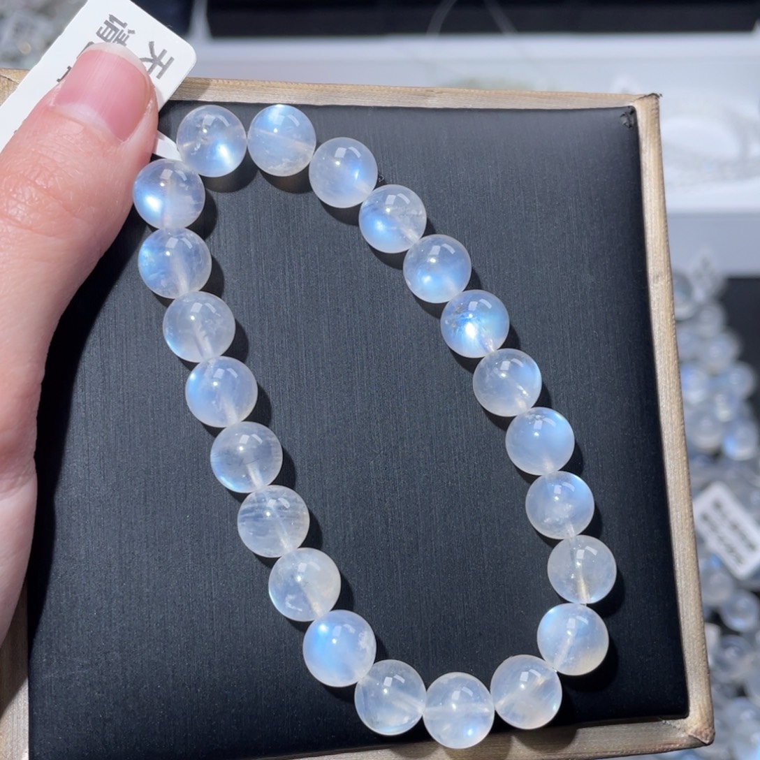 未镶嵌颈饰长石奶油体蓝月光9m+