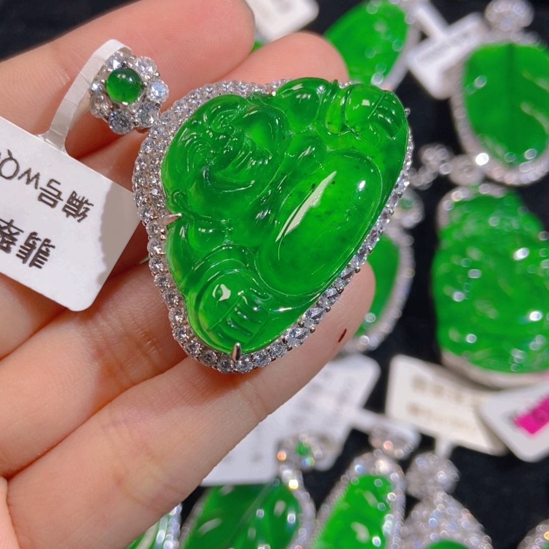 翡翠未镶嵌吊坠(不含链)