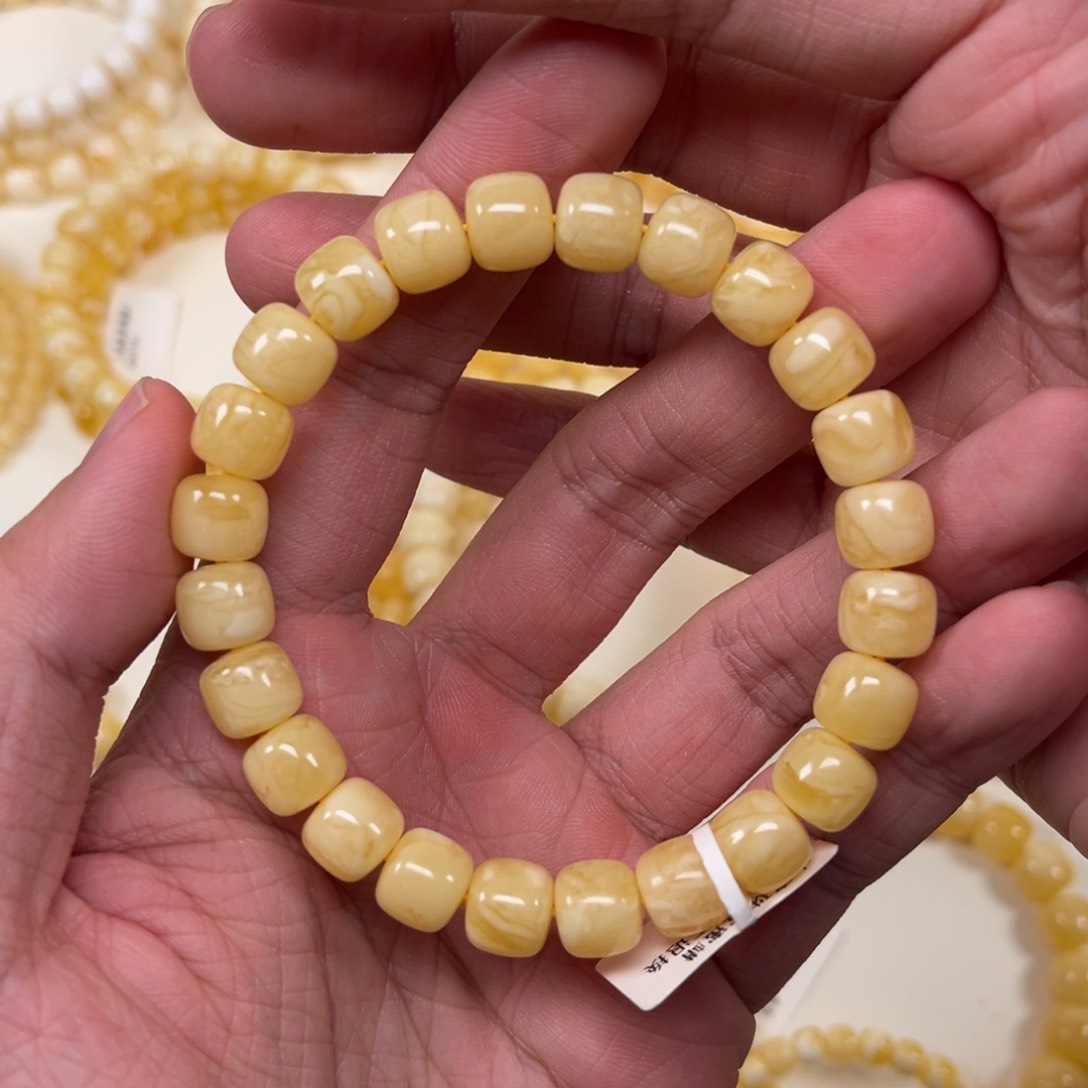 蜜蜡手串未镶嵌?**呀蜜蜡手串9.5