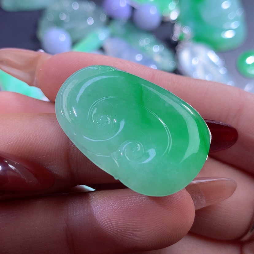 【闪购商品】翡翠颈饰未镶嵌缅甸翡翠