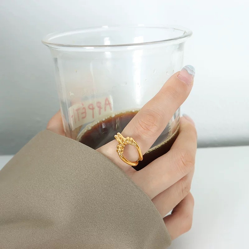 钛钢戒指 金戒水果简约活口轻奢饰品金色焦糖色指环小众