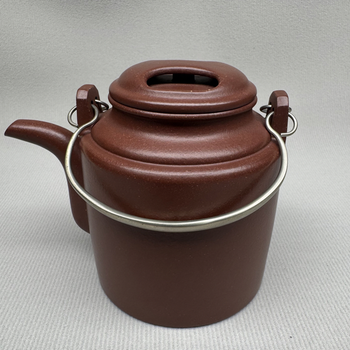 【龚卫壶艺】牛盖洋桶，底槽清，260cc，龚老师亲工作品