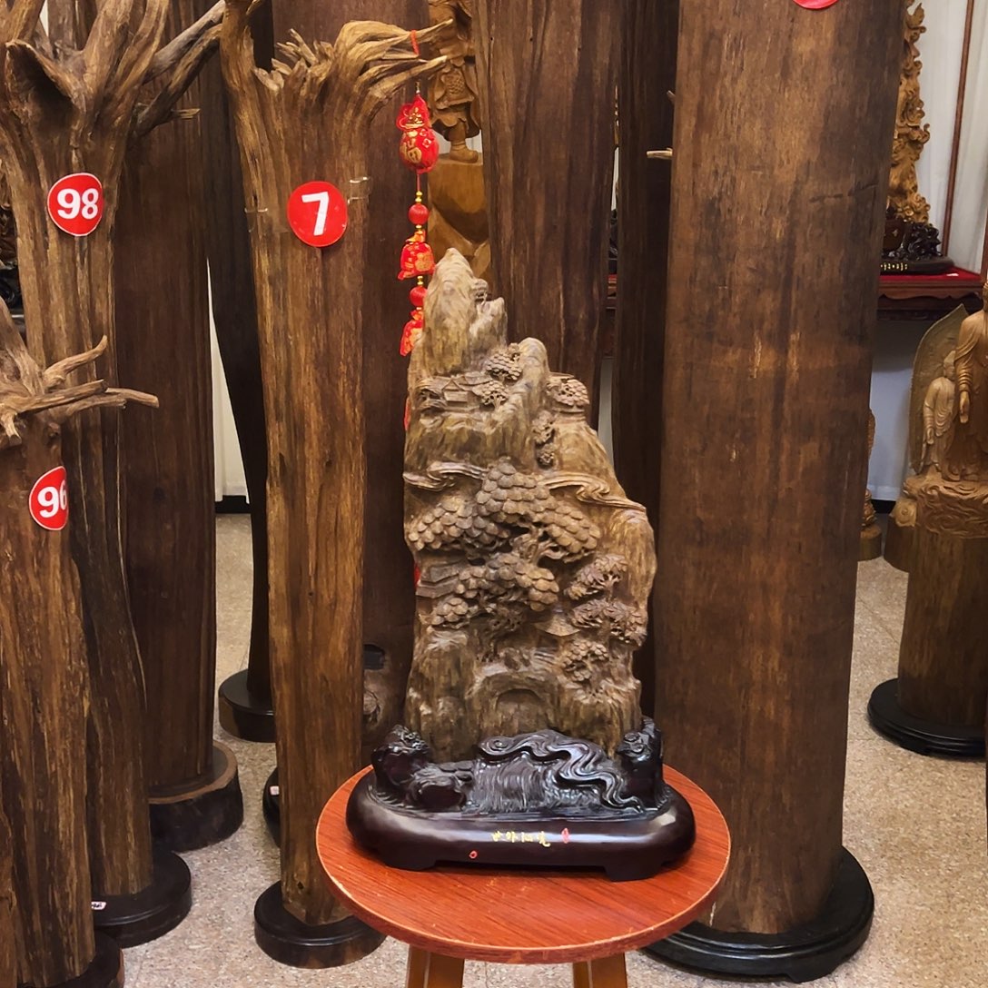 沉香沉香碎屑沉香原材料雕刻山水