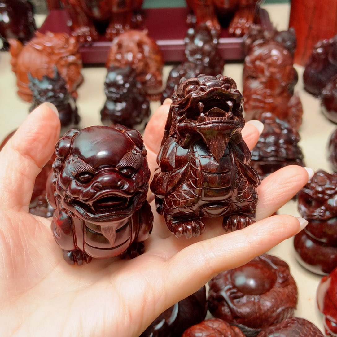 檀香紫檀（小叶紫檀）石***变