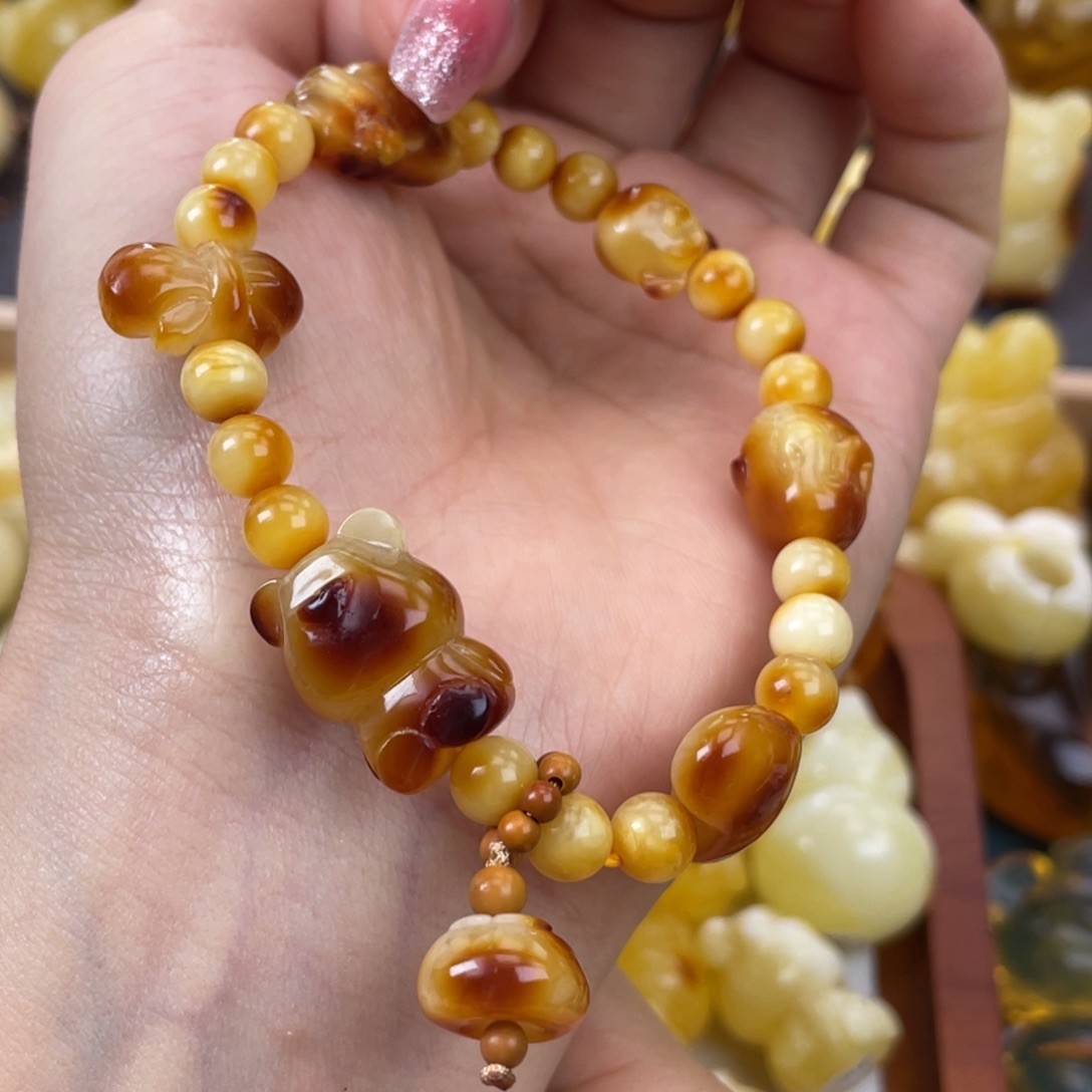 琥珀裸石未镶嵌蜜蜡