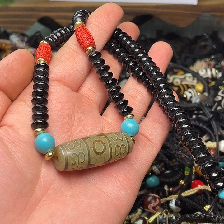 玛瑙/玉髓颈饰未镶嵌