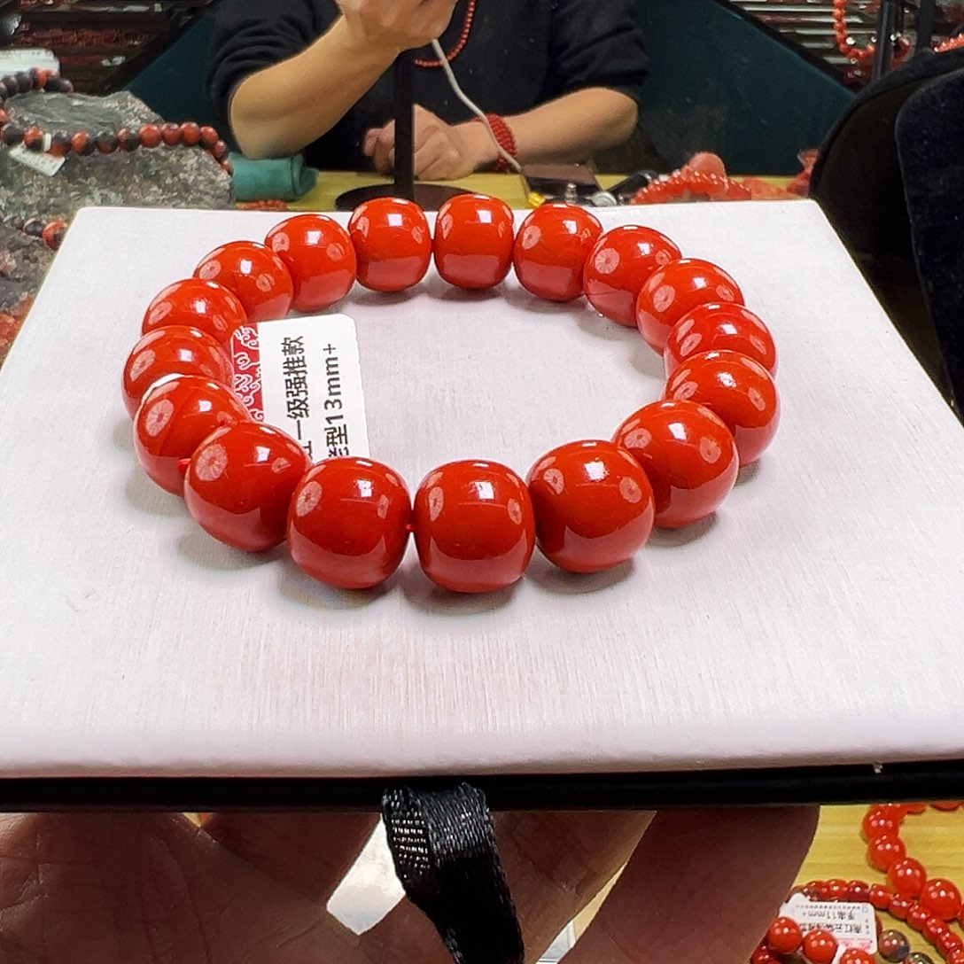 南红玛瑙未镶嵌买13+mmmm保山南红老型