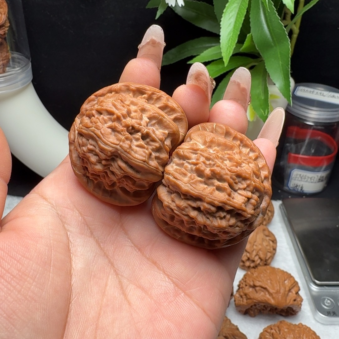 金***提把件文玩核桃42白狮子