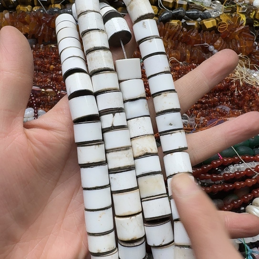 玛瑙/玉髓合金珠宝半成品一条14mm西亚老玛瑙剁珠