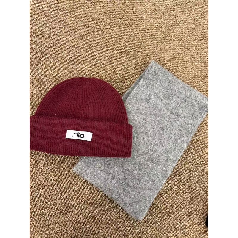 童装新款简约字母秋冬保暖护耳毛线帽儿童套头户外百搭针织帽