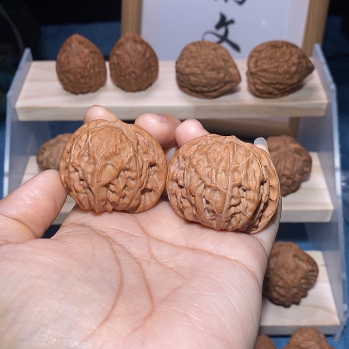 文玩核桃吊坠磨盘