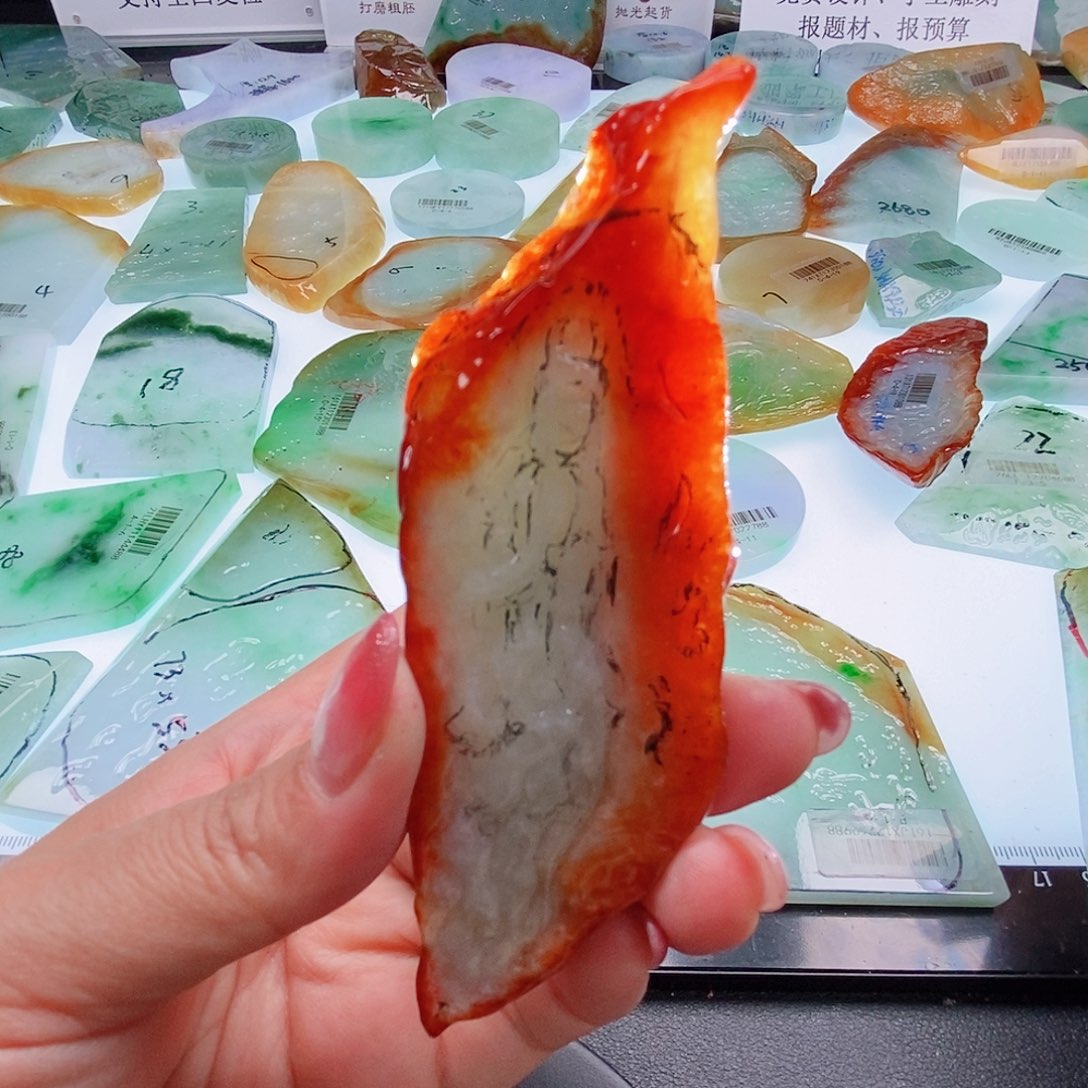 定制翡翠未镶嵌定制翡翠未镶嵌