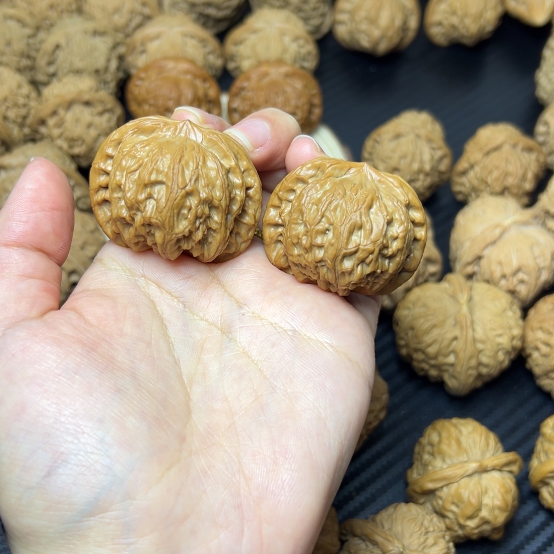 文玩核桃吊坠战鼓41+42修尖+打底