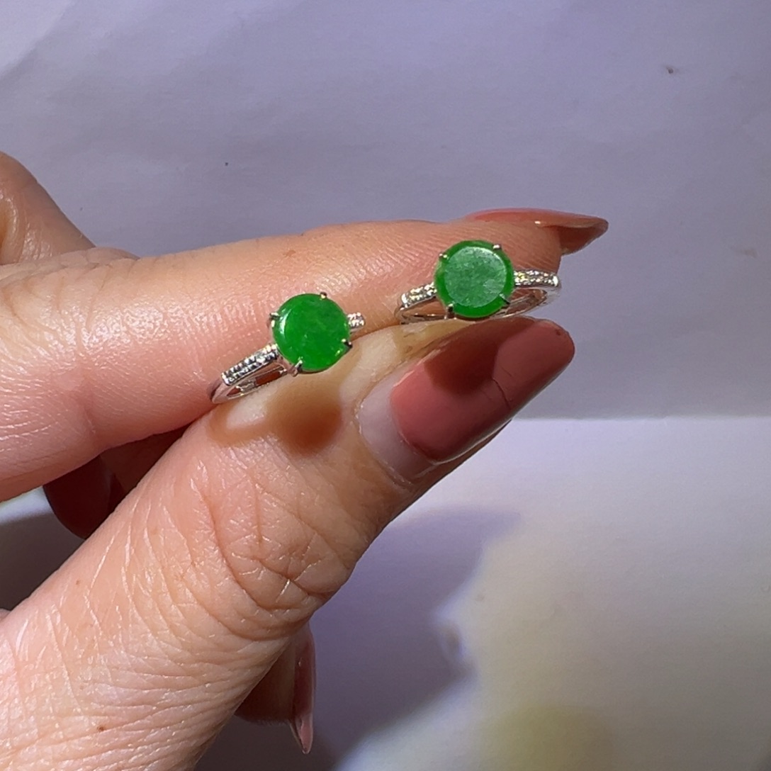 翡翠颈饰18K金镶嵌包