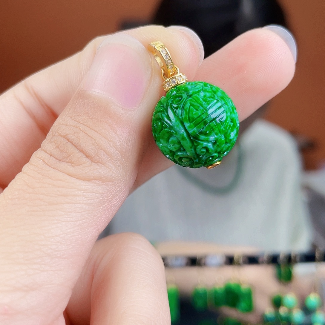 翡翠未镶嵌耳饰饰品