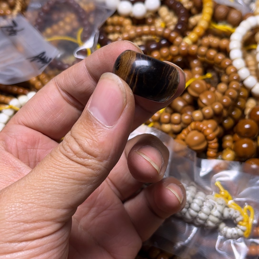 龙眼菩提吊坠6号9.1克