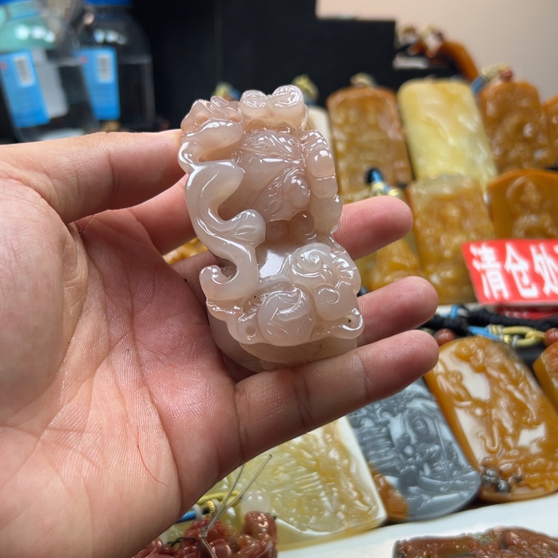 石英质玉（黄龙玉）未镶嵌hly