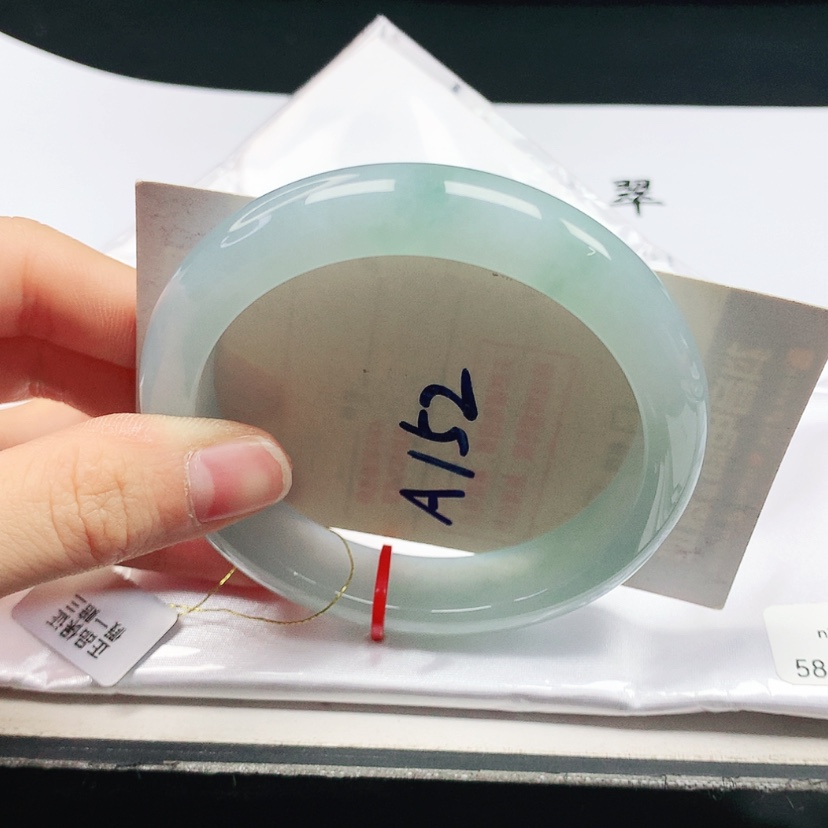 【闪购商品】翡翠手镯未镶嵌天然缅甸a货手镯58+