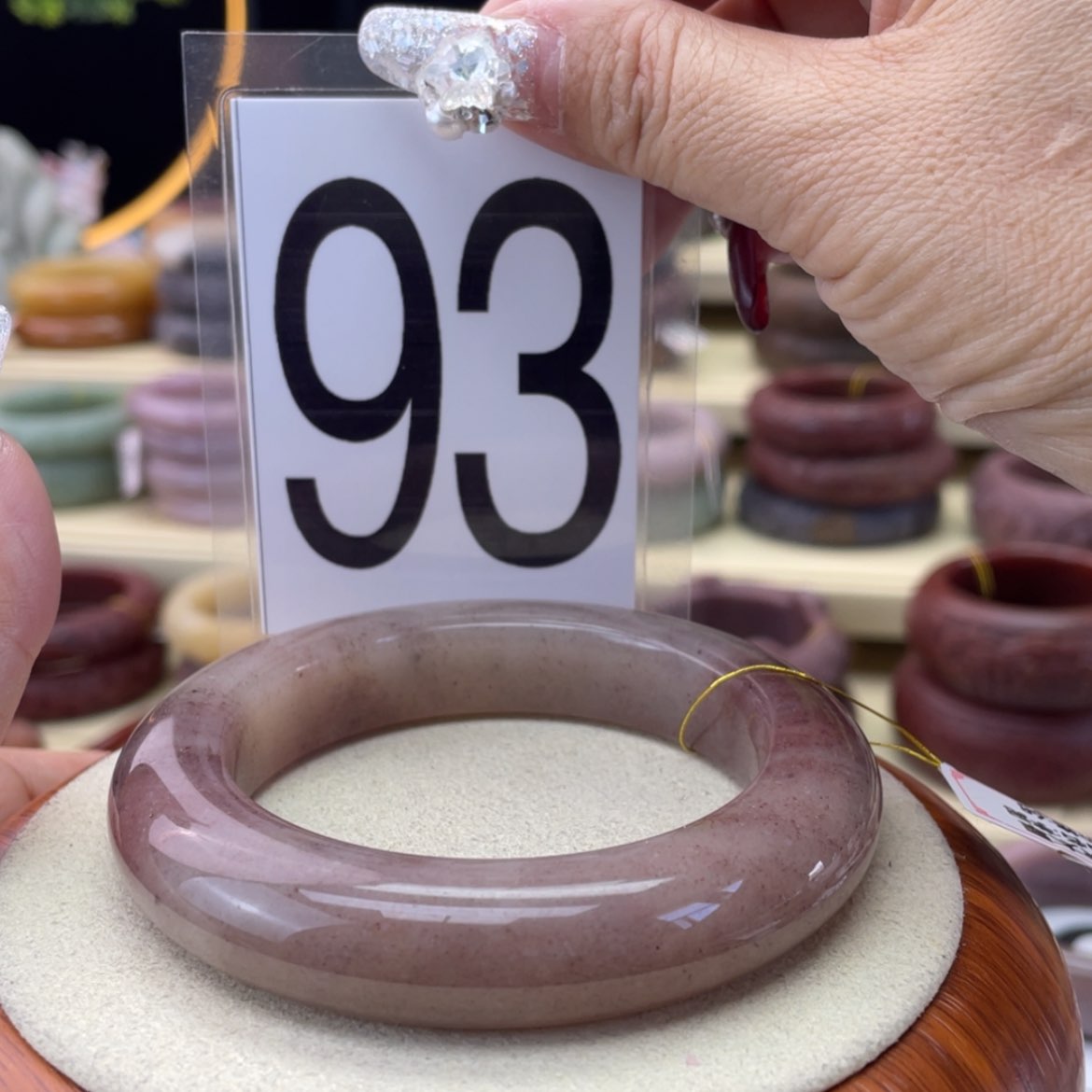 【闪购商品】石英质玉手镯未镶嵌