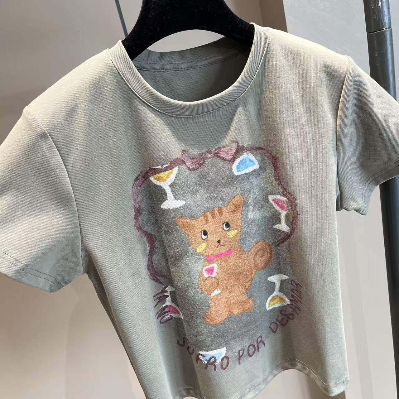 3425南油女圆领咖啡猫印花T恤