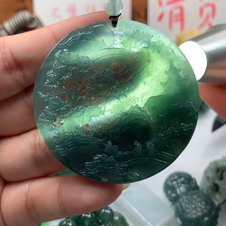 翡翠颈饰未镶嵌保真天然A货翡翠