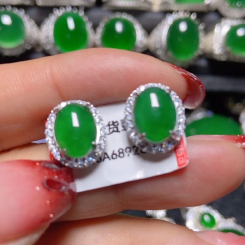 【闪购商品】翡翠颈饰未镶嵌翡翠