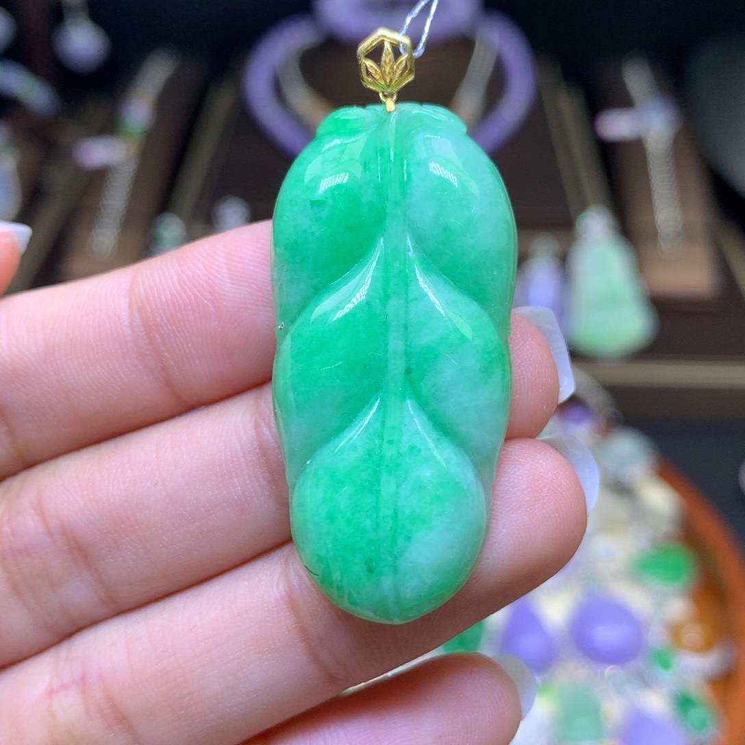 翡翠颈饰18K金镶嵌天然