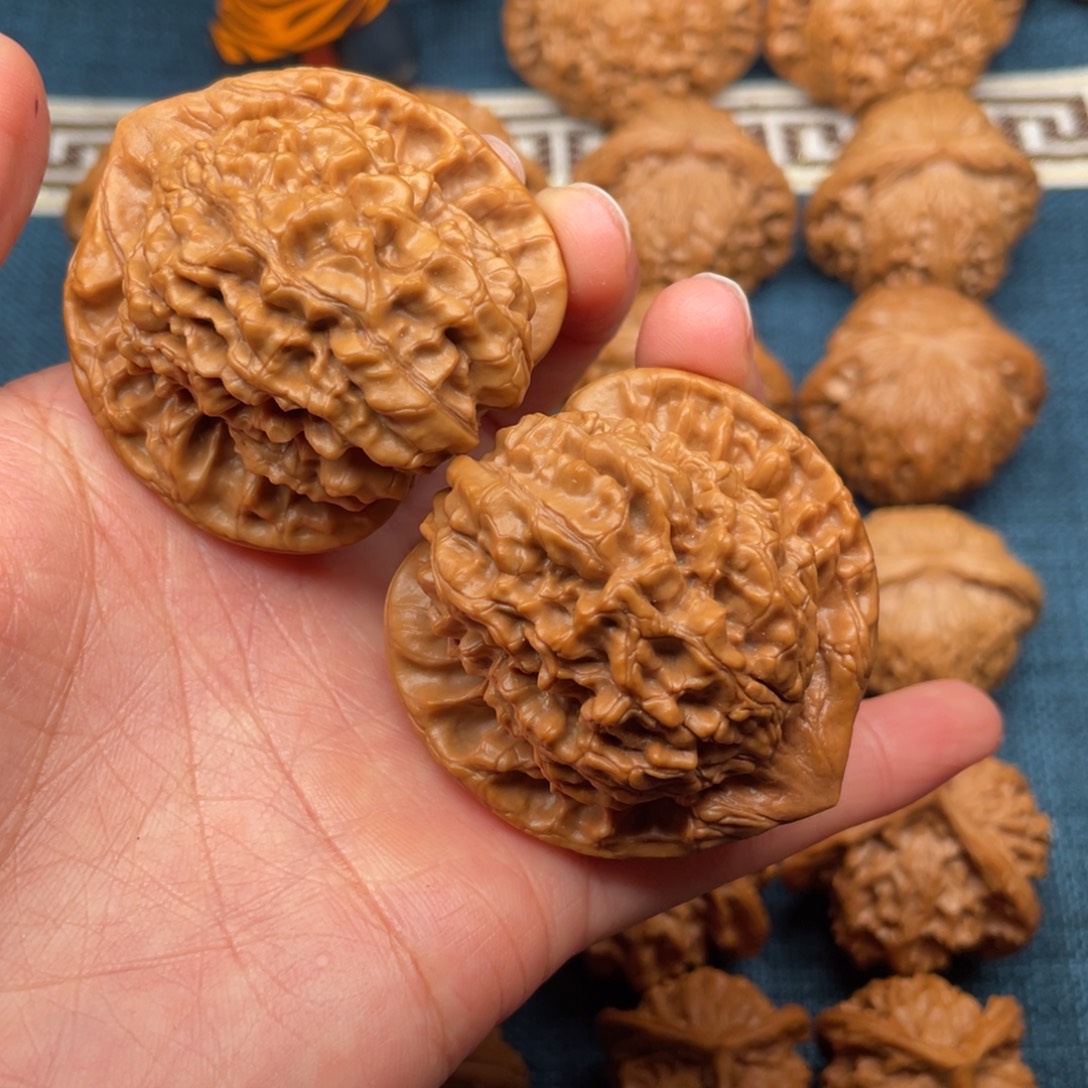 文玩核桃把件47全品官帽55克