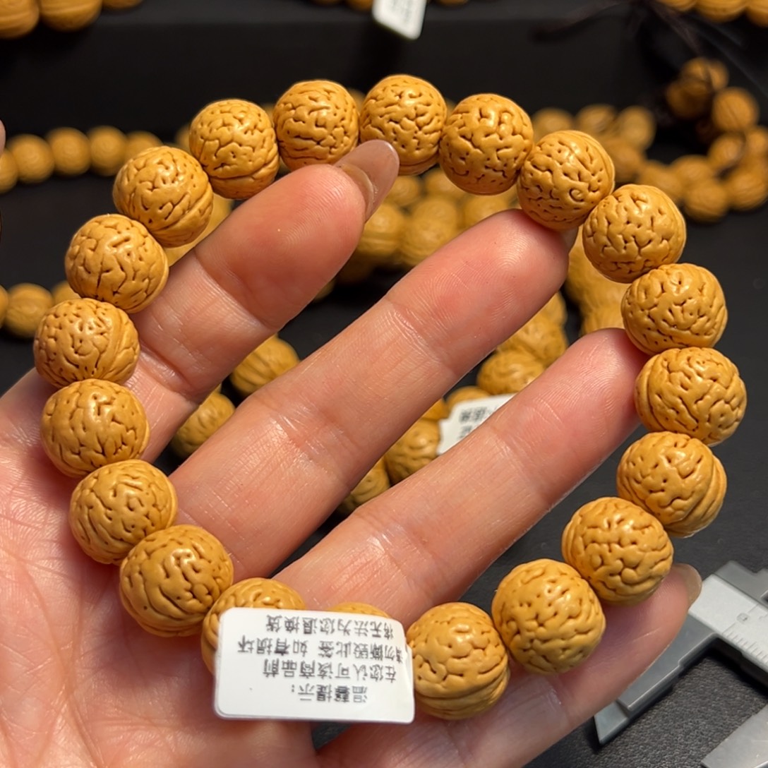 阿***彬桃核吊坠一物一图精品爆肉