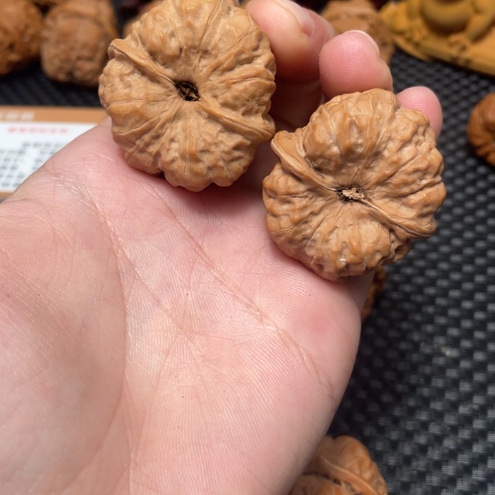 文玩核桃吊坠把玩文玩核桃蛤蟆头38尺