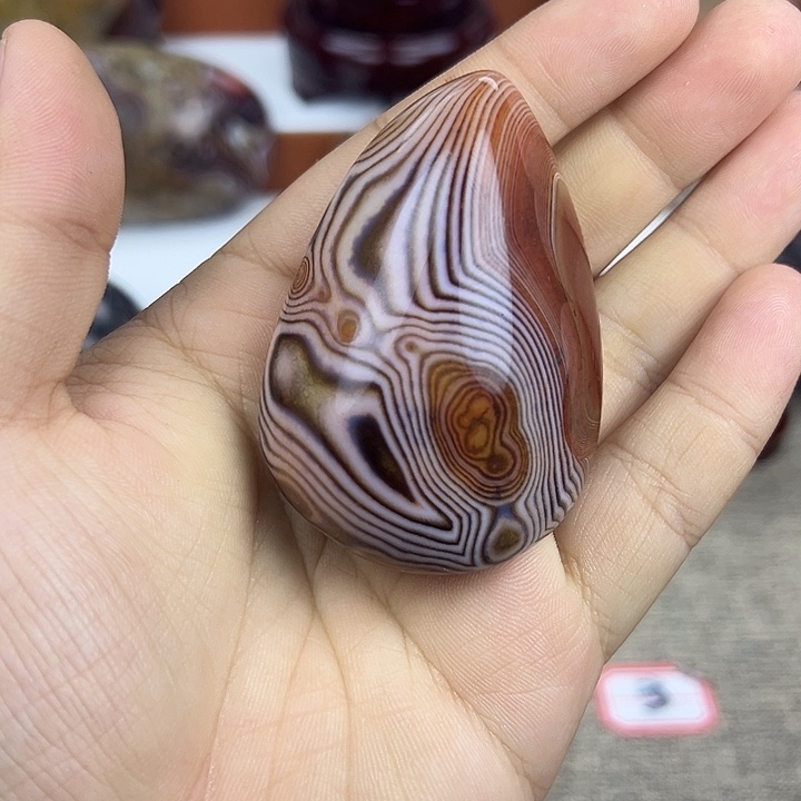 玛瑙/玉髓未镶嵌缠丝玛瑙原石小品石