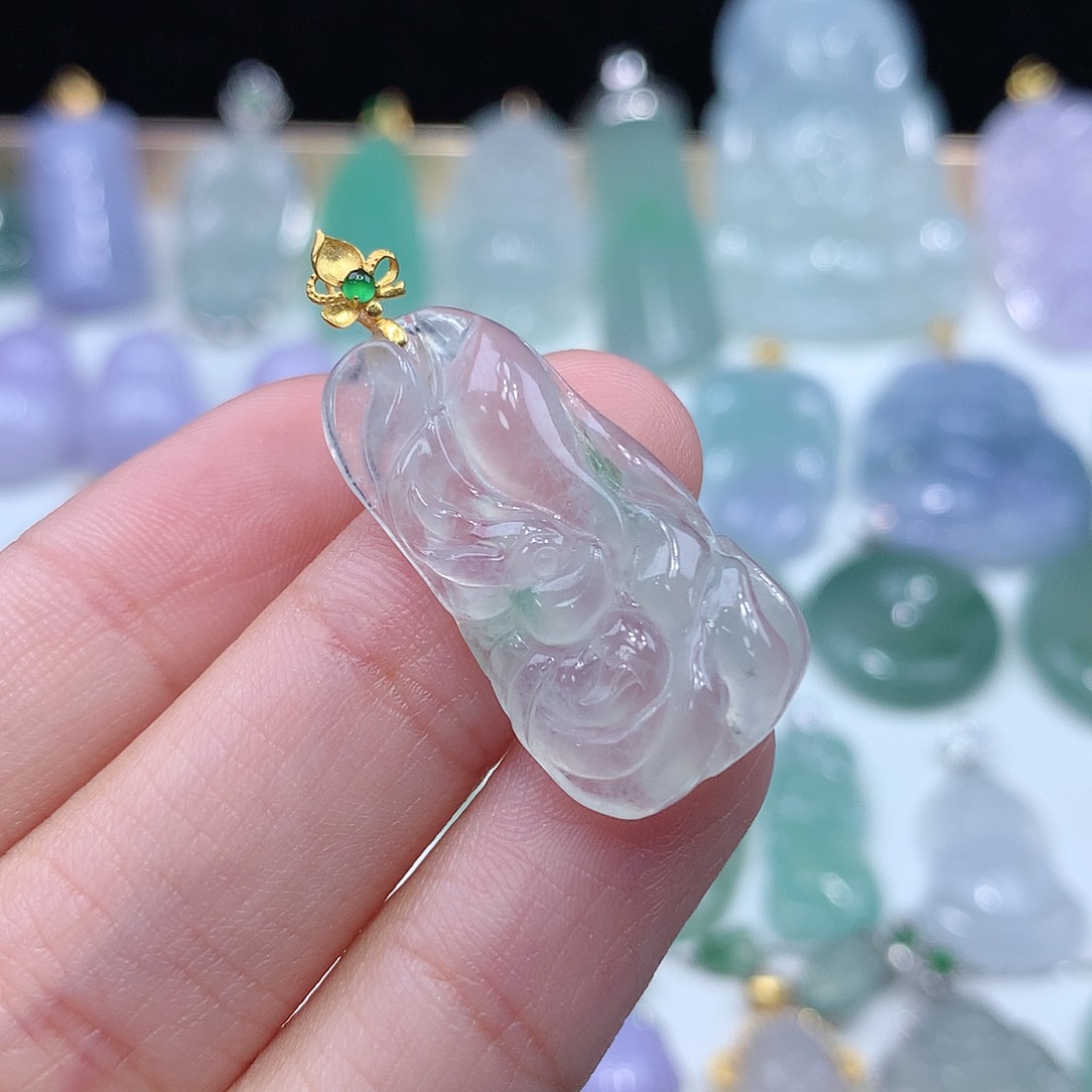 颈饰18K金镶嵌翡翠翡翠