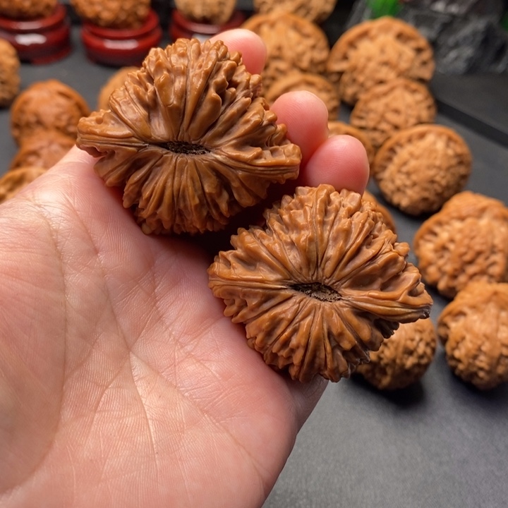 文玩核桃把件48.5尺磨盘楼