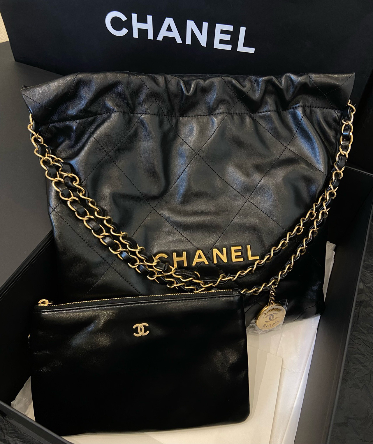 全新未使用 Chanel/香奈儿 22bag 黑金小号 单肩包