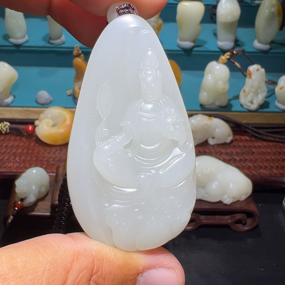 颈饰未镶嵌和田玉（子料）爱***量