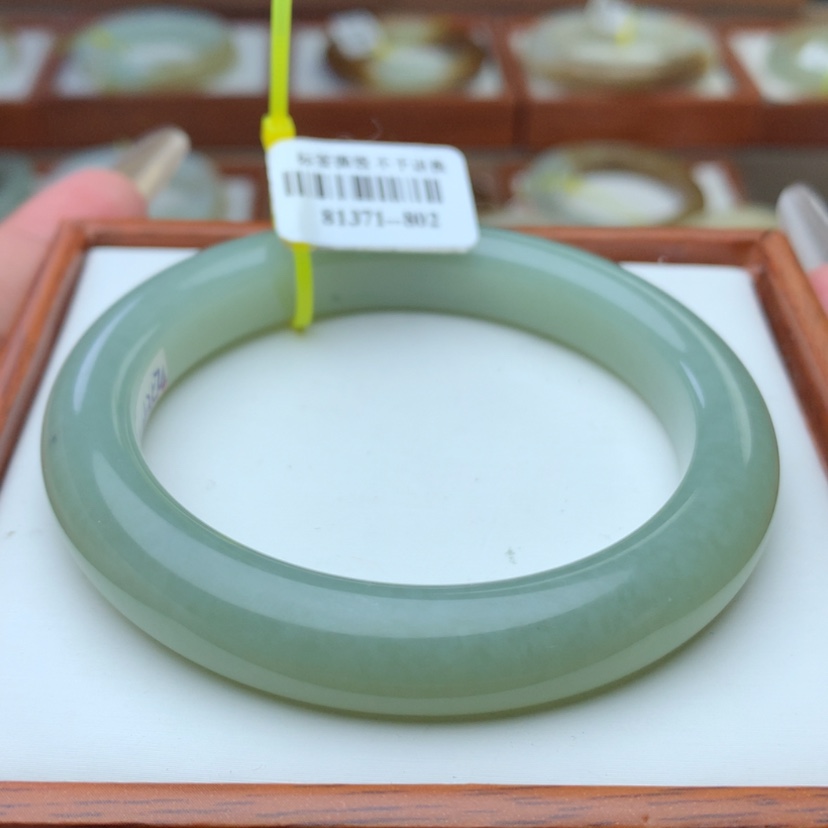 【闪购商品】和田玉手镯未镶嵌5758