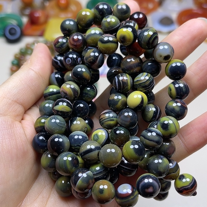 用***2玛瑙/玉髓未镶嵌颈饰