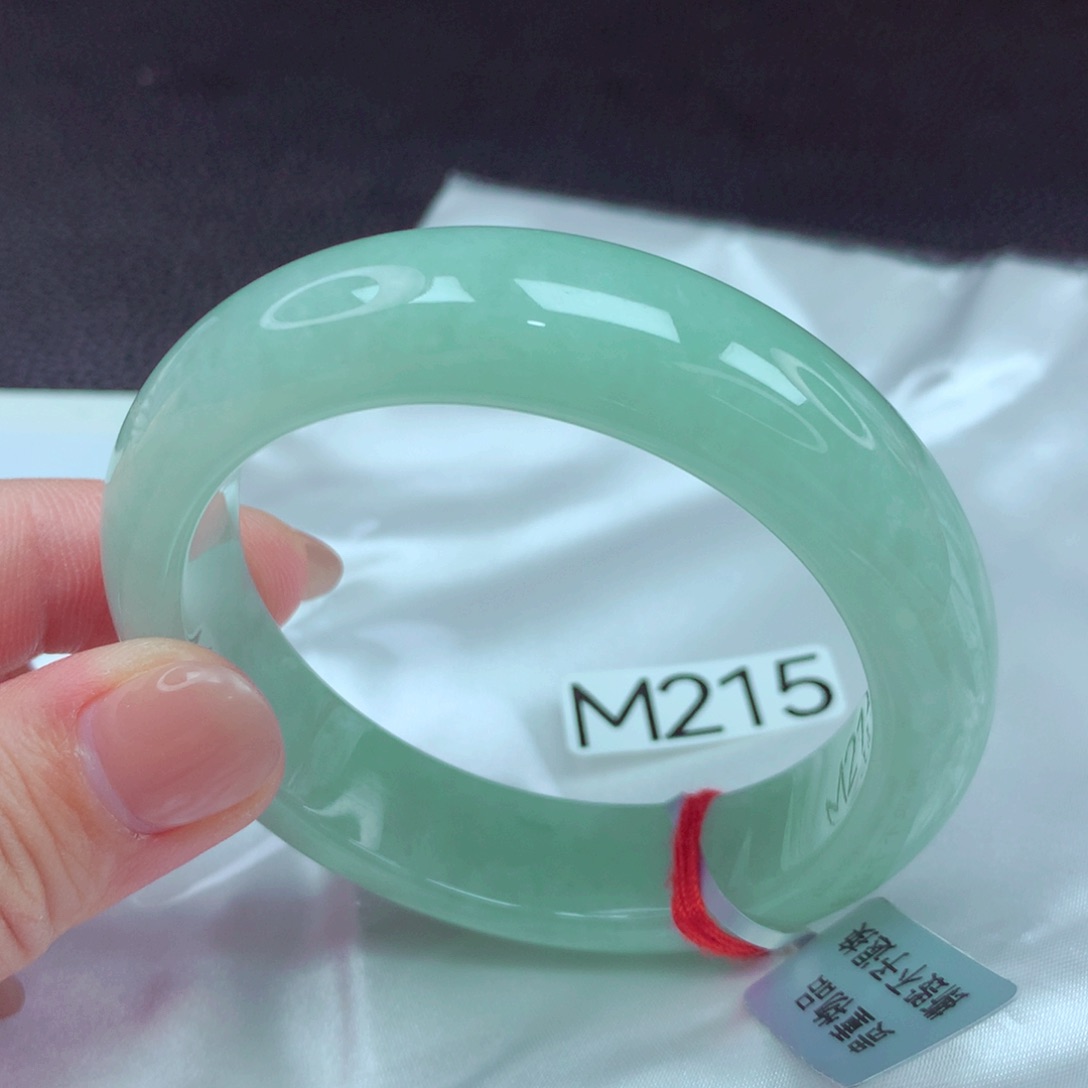 翡翠手镯未镶嵌手镯88