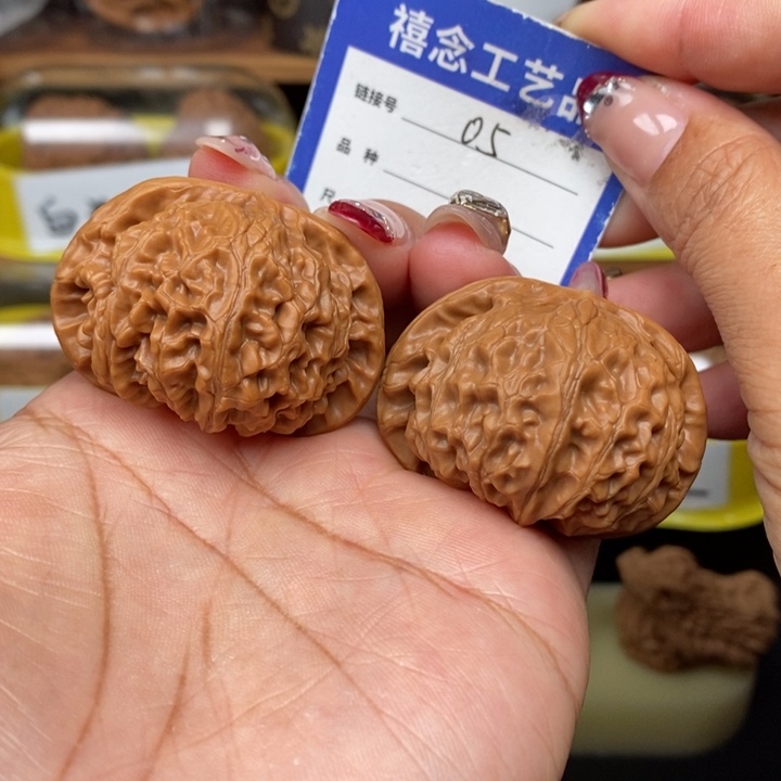 文玩核桃吊坠44宫灯