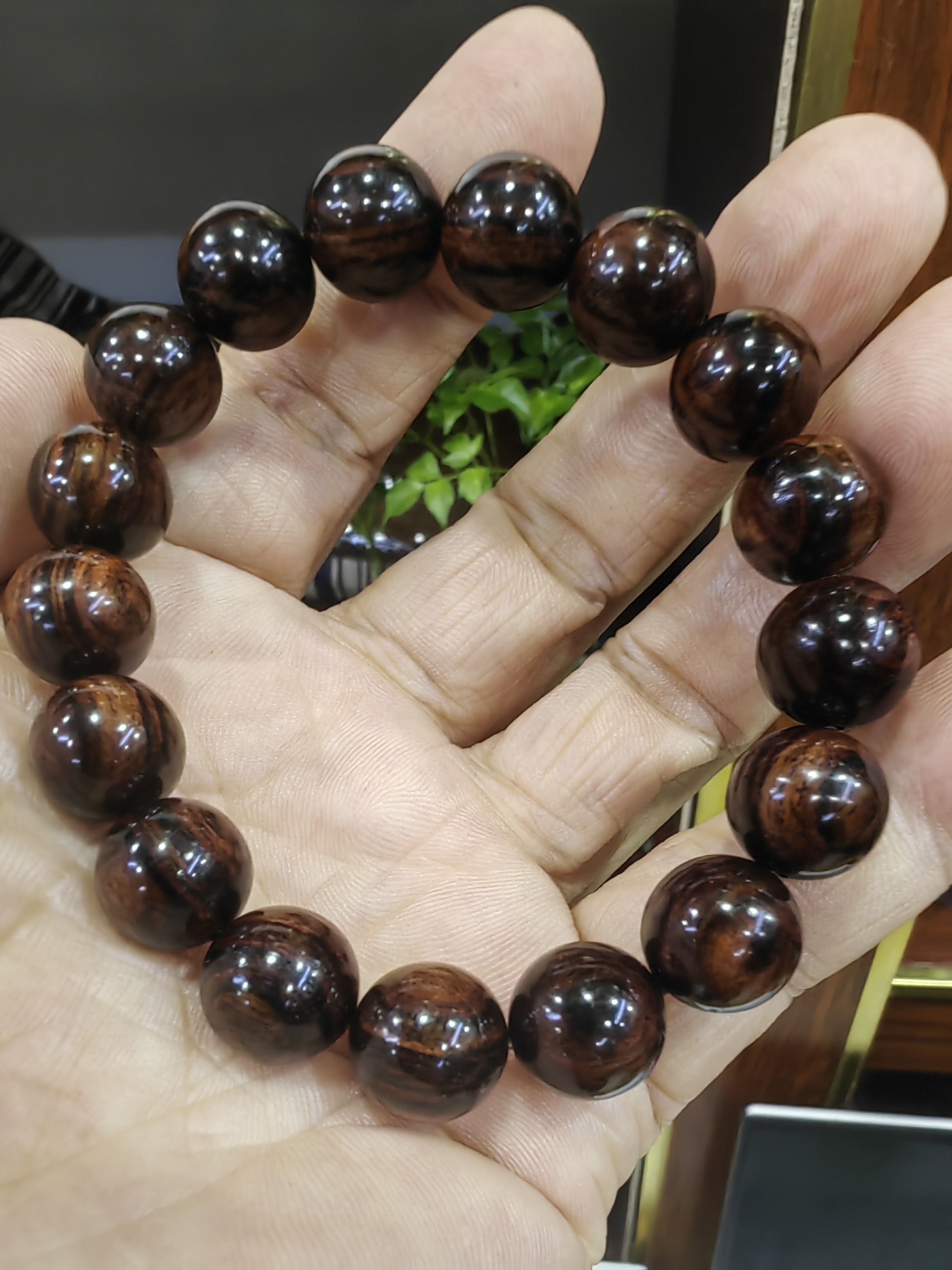 1.2海南黄花梨老料油梨手串