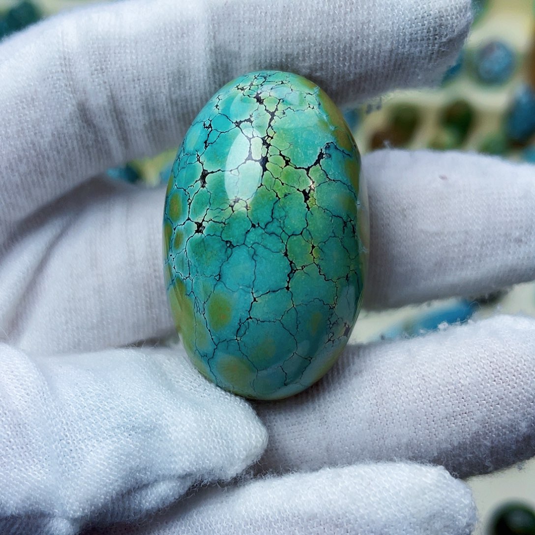 绿松石颈饰未镶嵌