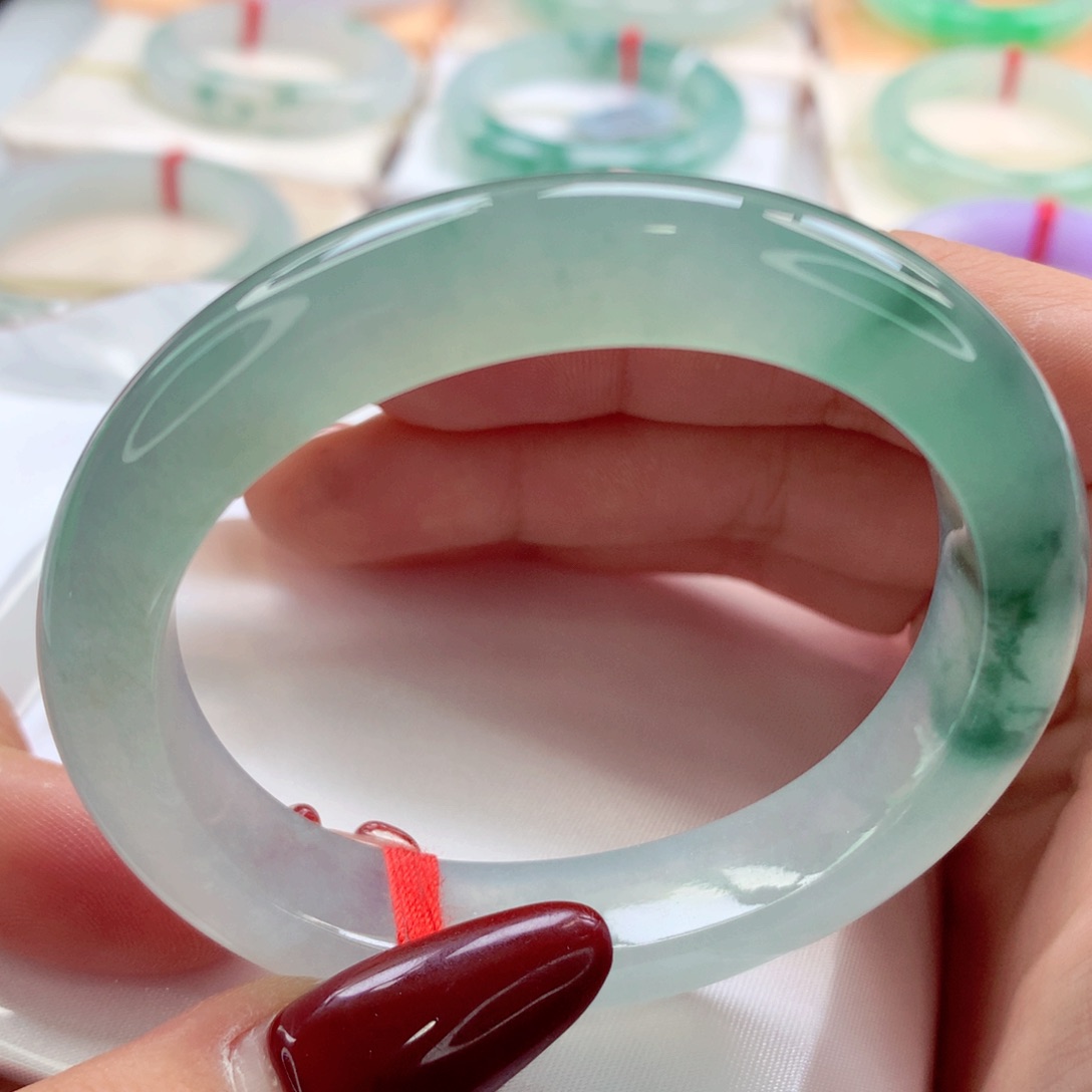 翡翠手镯（贵妃镯）未镶嵌师妹超高性价比小圈福利