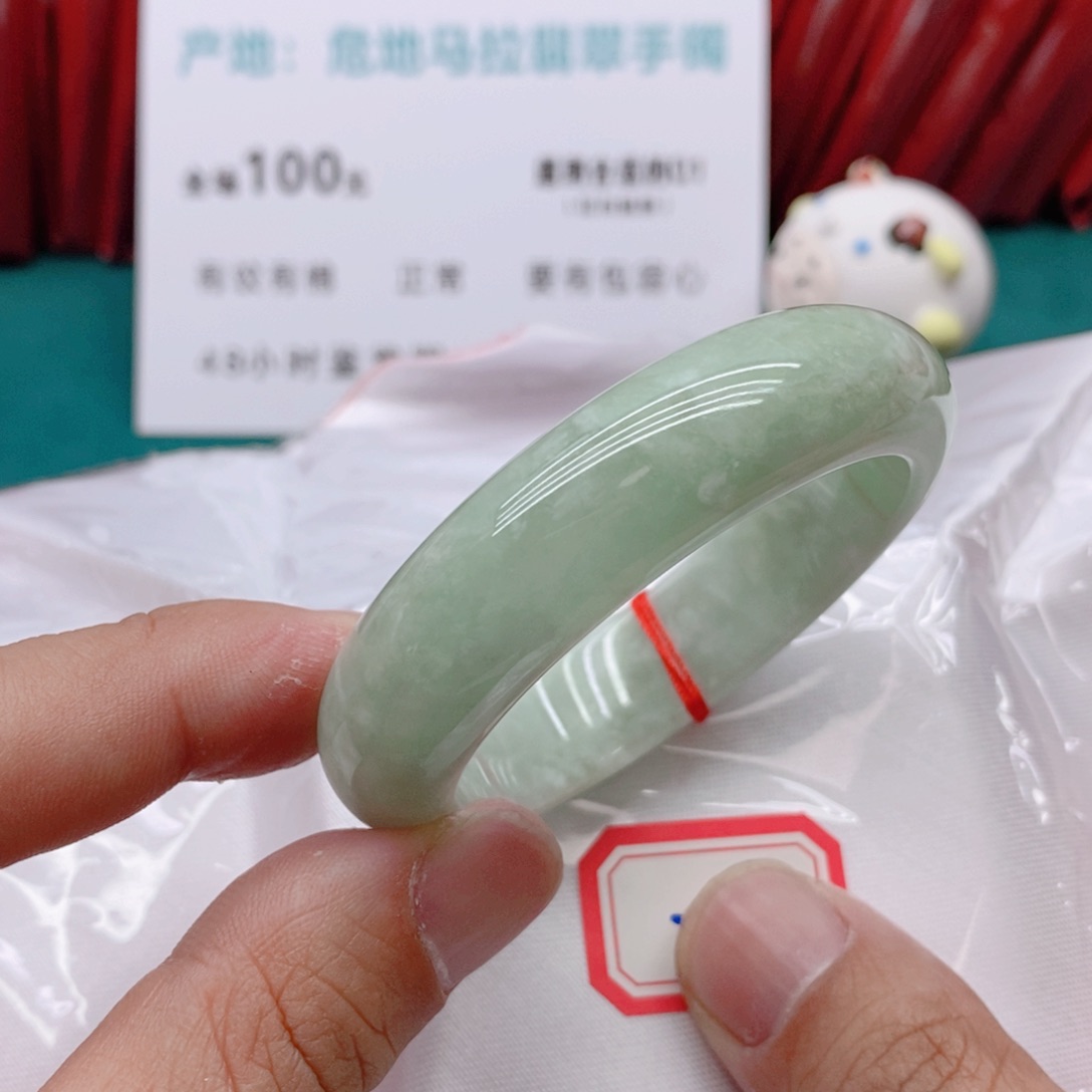 翡翠手镯未镶嵌羚5111111111